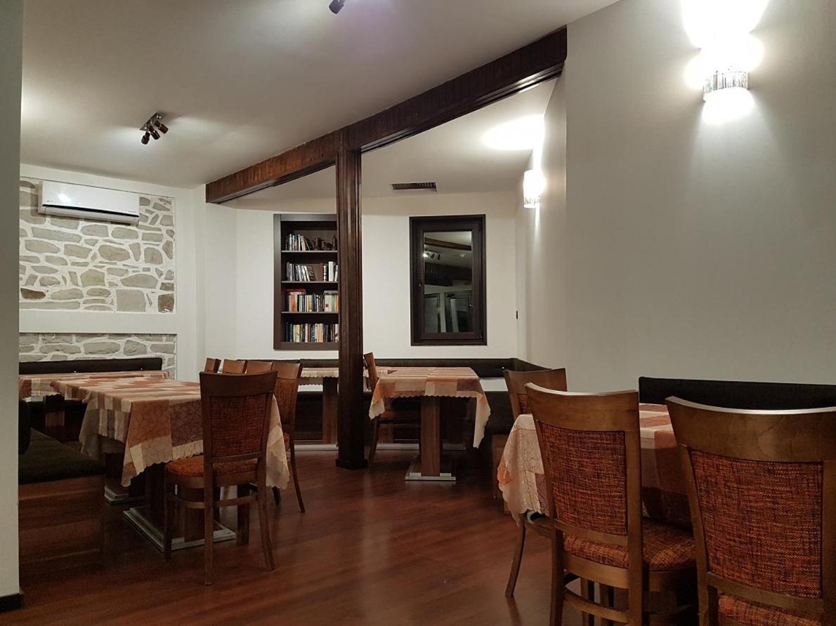 特里丰萨乐桑家庭酒店 格拉瓦塔斯 外观 照片